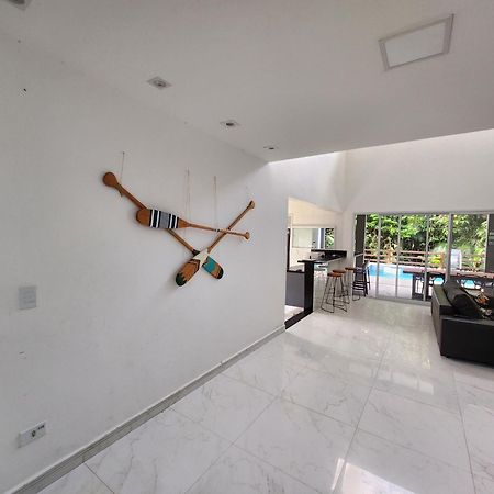 Magnifica Casa Praia Bertioga Guaratuba Sun House エクステリア 写真